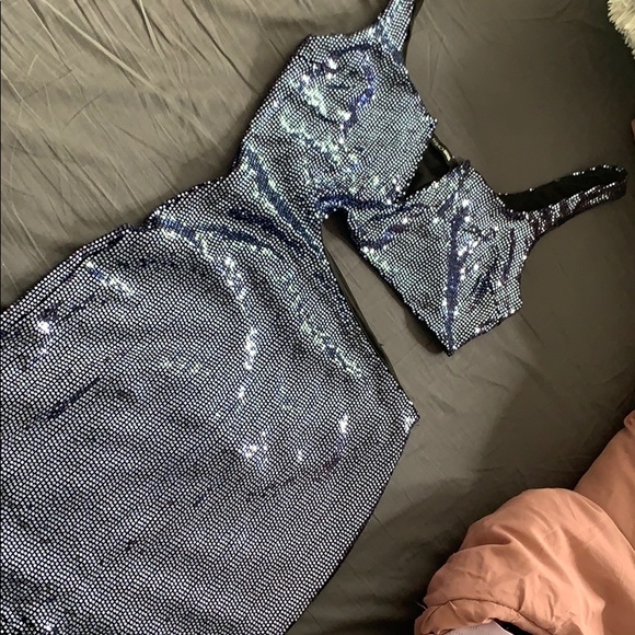 Sequin dress - Picture 1 of 3